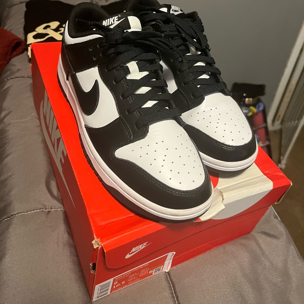 Nike Dunk Pandas